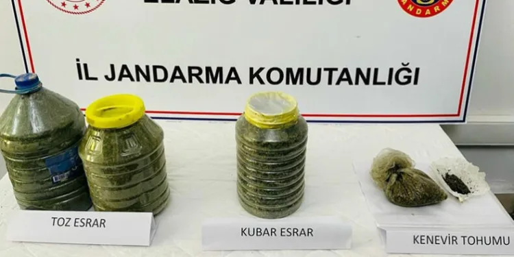 Elazığ’da toprağa gömülü vaziyette 14 kilo esrar ele geçirildi