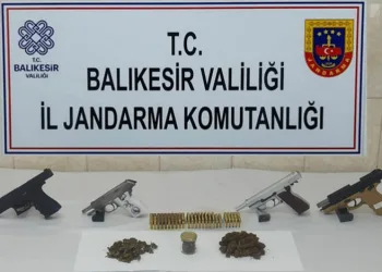 Balıkesir’de silah ticareti yapan 17 kişi yakalandı