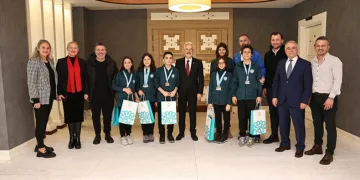 Nilüfer’in genç yüzücüleri başarılarıyla gururlandırdı