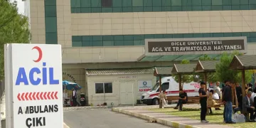 Diyarbakır’da 4 kişilik aile karbonmonoksitten zehirlendi