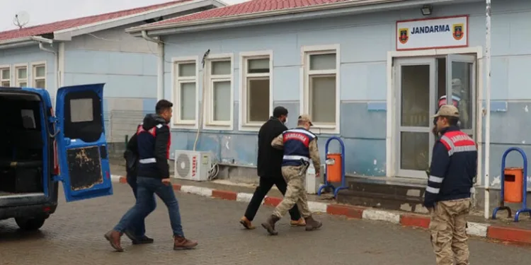 Şanlıurfa merkezli göçmen kaçakçılığı operasyonu: 16 gözaltı