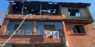Soba borusundan çıkan yangın korkuttu