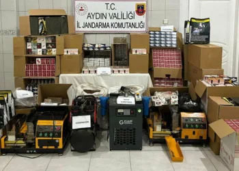 Aydın’da 99 bin 700 adet makaron ele geçirildi