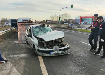 Işık ihlali yapan kamyon, otomobile çarptı: 1 ölü, 2 yaralı