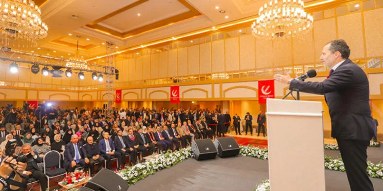 Yeniden Refah Partisi belediye başkan adaylarını tanıttı