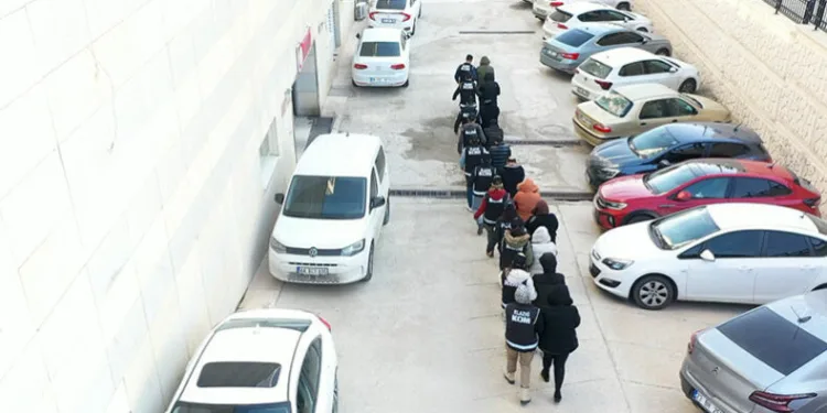 Elazığ’daki ‘Cımbız’ operasyonunda 10 tutuklama