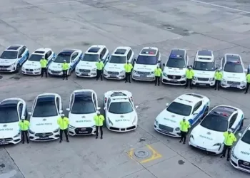 Suç örgütlerinden ele geçirilen araçlar emniyete verildi