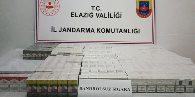 Elazığ’da 2 bin 100 paket kaçak sigara ele geçildi