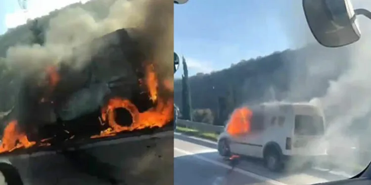 Bursa’da kamyonet yol ortasında alev topuna döndü