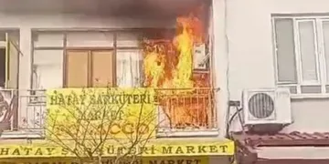 Söndürülmeyen soba kovası yangına sebep oldu