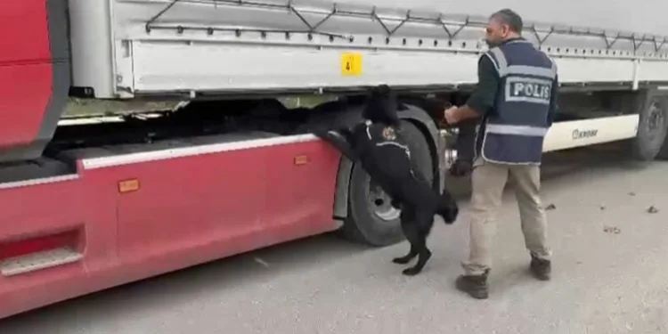 Samsun’da tırda 3 kilo uyuşturucu ele geçirildi