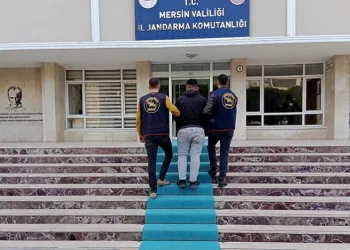 Mersin’de çeşitli suçlardan aranan 62 kişi tutuklandı