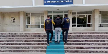 Mersin’de çeşitli suçlardan aranan 62 kişi tutuklandı