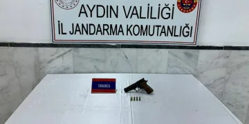 Kuyucak’taki evde ruhsatsız silah ele geçirildi