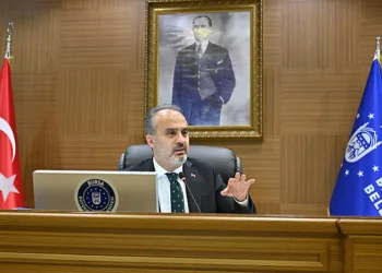 Bursa Büyükşehir Belediyesi’nin önceliği ulaşım