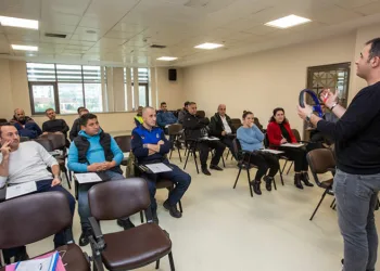 Büyükşehir şoförlerine eğitim