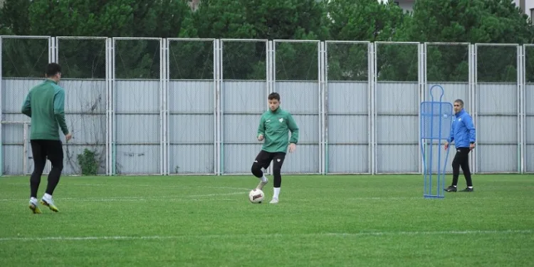 Bursaspor çift kale maç yaptı