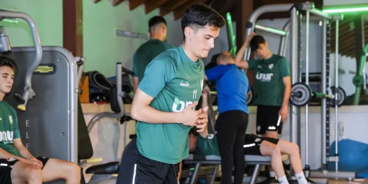 Bursaspor salonda kuvvet çalıştı
