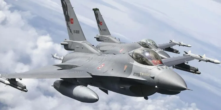 Türk F-16’ları NATO görevine başladı