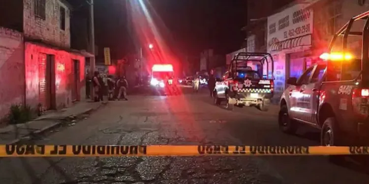 Partiye silahlı saldırı: 12 ölü