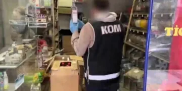 İzmir’de, yılbaşı öncesi zehir depolarına baskın