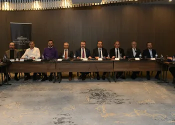 “25 milyar dolarlık ihracat yeterli değil”