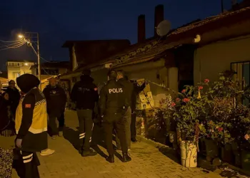 Bursa’da yalnız yaşadığı evinde ölü bulundu