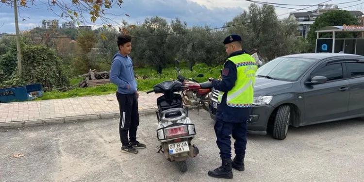 Alanya’da 11 araç trafikten men edildi