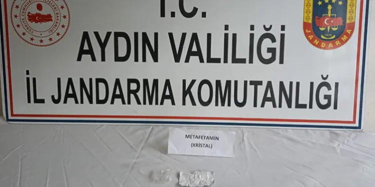 Jandarma uyuşturucuya geçit vermedi