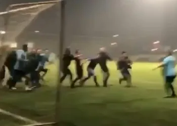 Bursa’da futbol turnuvası boks maçına döndü