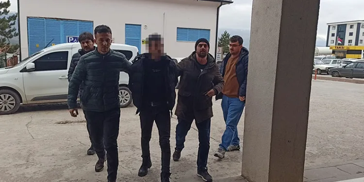 Konya’da uyuşturucu ticaretinden aranan şahıs yakalandı
