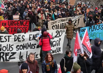 Fransa’da göç yasasına protesto