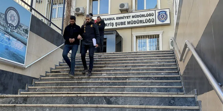 İstanbul’da 4 ayrı ilçeden 4 otomobil çalan 2 şüpheli yakalandı