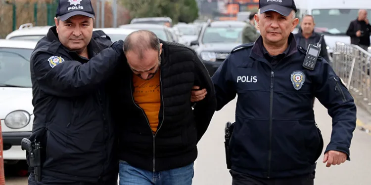 Trafikte eski sevgili dehşeti