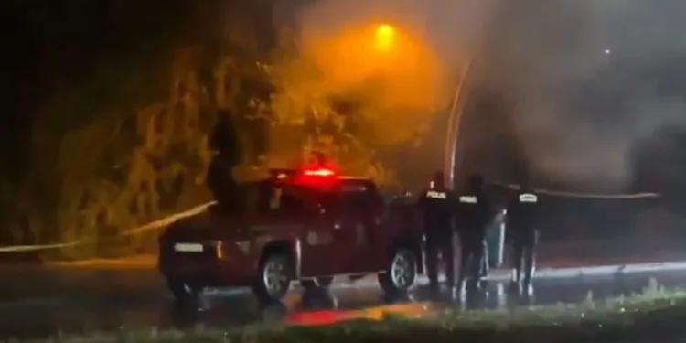 Patlayan trafo alev alev yandı