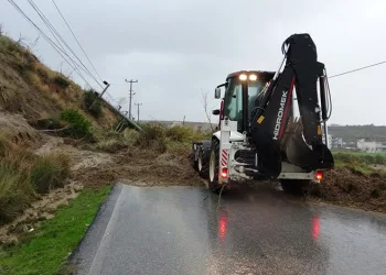 Antalya’da şiddetli yağış heyelana neden oldu
