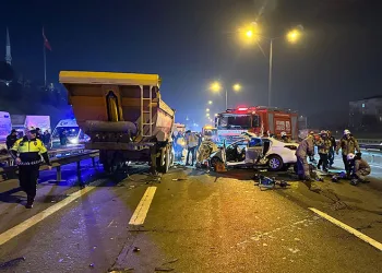 İstanbul’da feci kaza: 1 ölü 2 yaralı