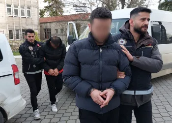 Samsun’da uyuşturucu ile yakalanan 3 kişi adliyede