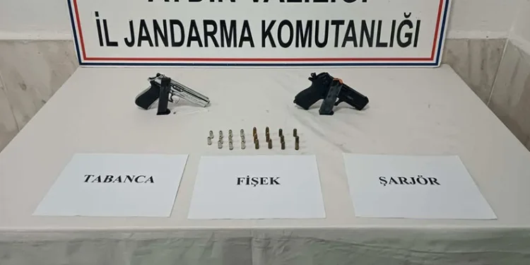 Şüpheli şahsın üzerinde tabanca ele geçirildi