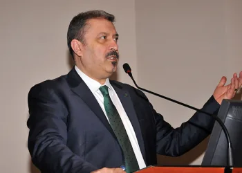 Bursa Çimento Genel Müdürü Osman Nemli istifa etti