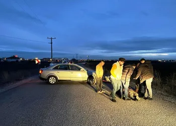 Konya’da otomobil ile motosiklet çarpıştı