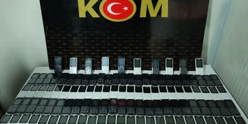 Malatya’da kaçak cep telefonları ele geçirildi