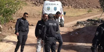 Aksaray’da 8 ayrı hırsızlıktan aranan kadın yakalandı