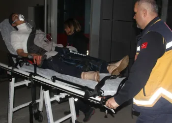 Genç kızların kavgası kanlı bitti