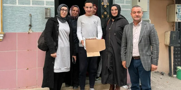 Ak Parti’den özel bireylere ziyaret