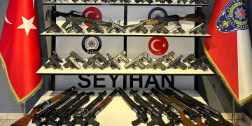 Adana’da 50 ruhsatsız silah ele geçirildi, 9 kişi tutuklandı