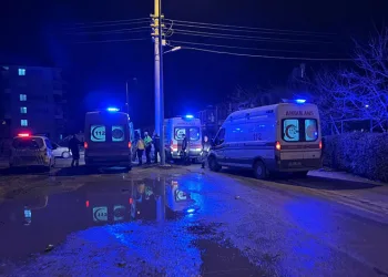Konya’da otomobiller çarpıştı: 9 yaralı
