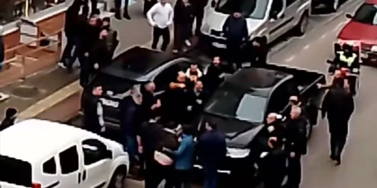 Bursa’da yol verme kavgası