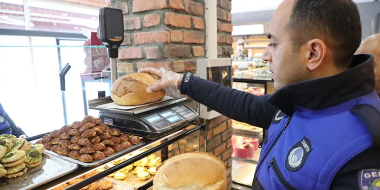 Gemlik’te zabıtadan gramaj denetimi