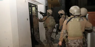 Mersin’de silah kaçakçılığı operasyonu: 5 gözaltı